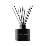 Ilmstöng á hvítum bakgrunni